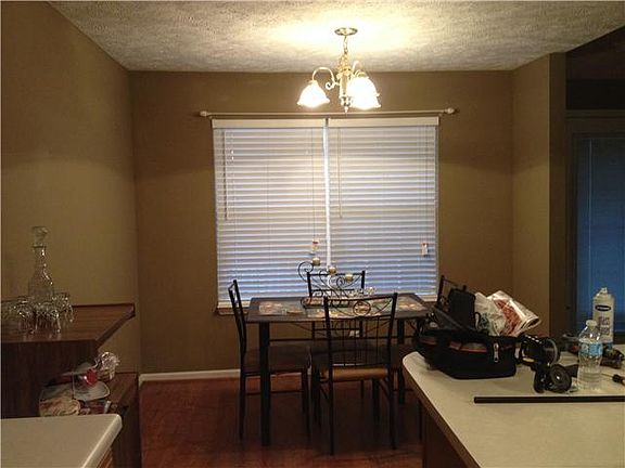 3rd image of 2660 Dakota Way