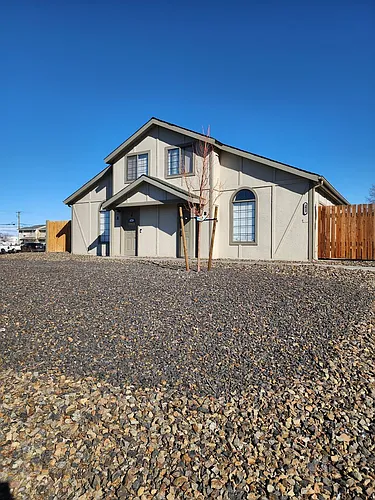 1015 S Juniper Dr #A-D Photo 1