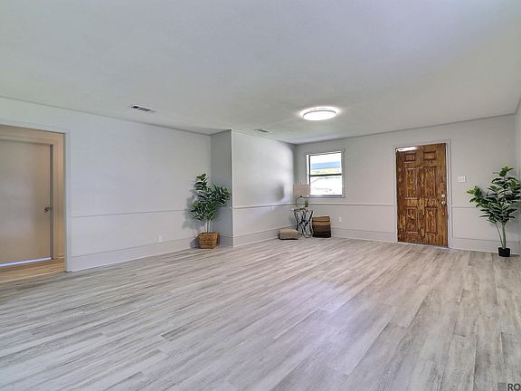 5th image of 1038 Johnston St