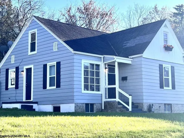 521 Harrison St, Clarksburg, WV 26301