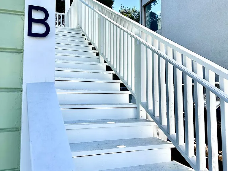 Third Avenue Duplex — Photo 12