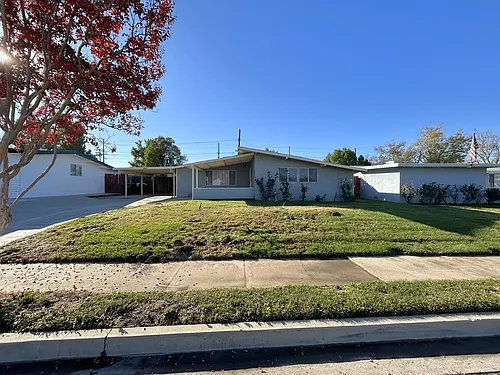 948 Barbra Ln Photo 1