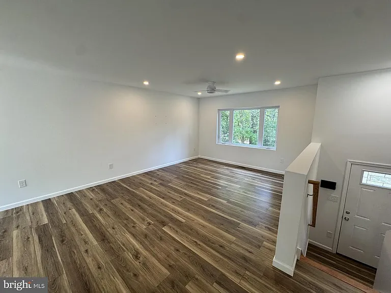 14 Cardinal Dr — Photo 6