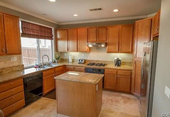 2nd image of 45292 Palmira Cir