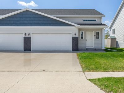 1320 13th St W, West Fargo, ND, 58078