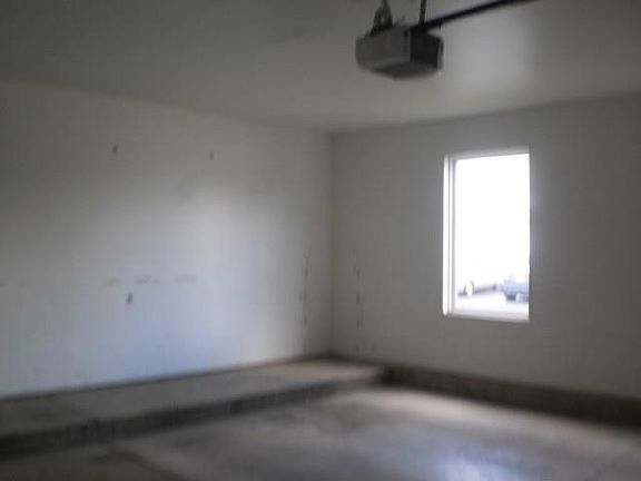 3rd image of 39063 N Aberdeen Ln