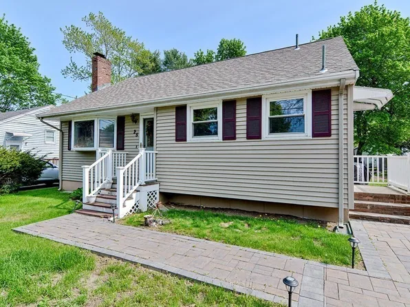 25 Pratt St, Brockton, MA 02302