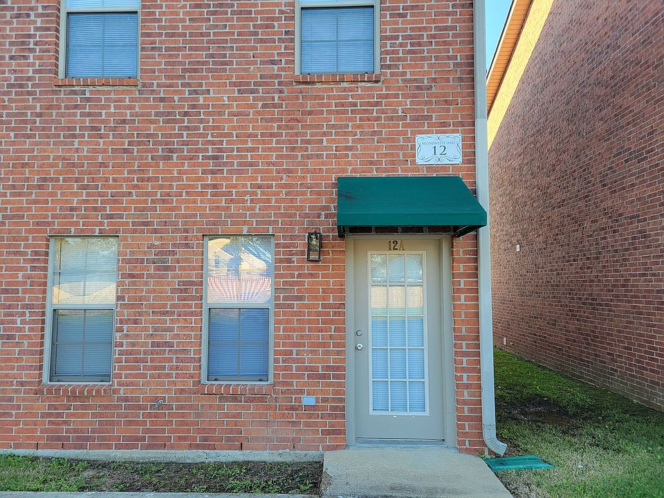 1st image of 1711 Mignonette Ln Suite 12A