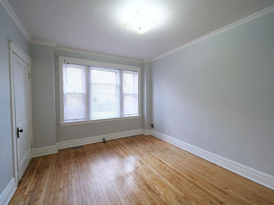 1st image of 3050 N Clybourn Ave #1