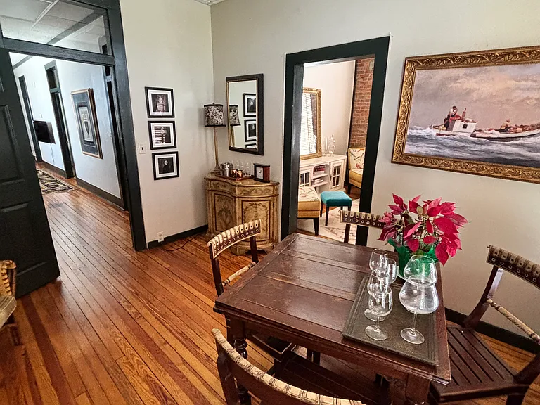 214 E Broad St #B — Photo 34