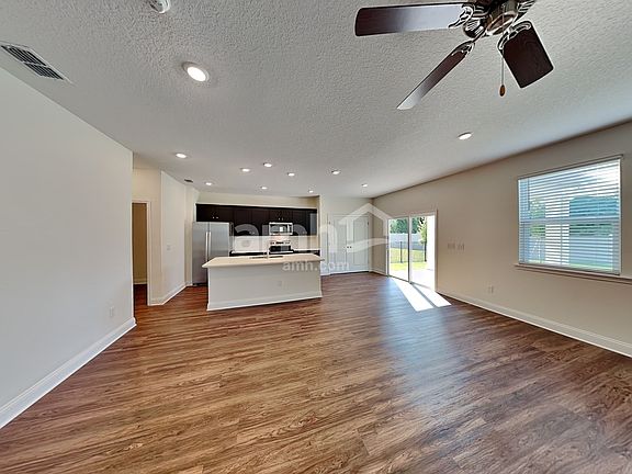 5th image of 157 Onate Cir