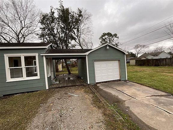 2nd image of 302 S 5th St