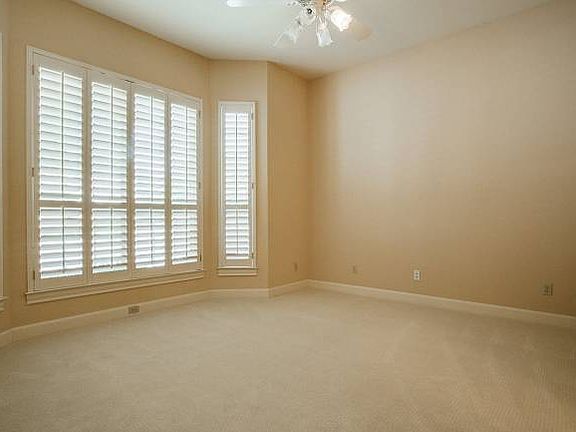 5th image of 76 Bristol Grn