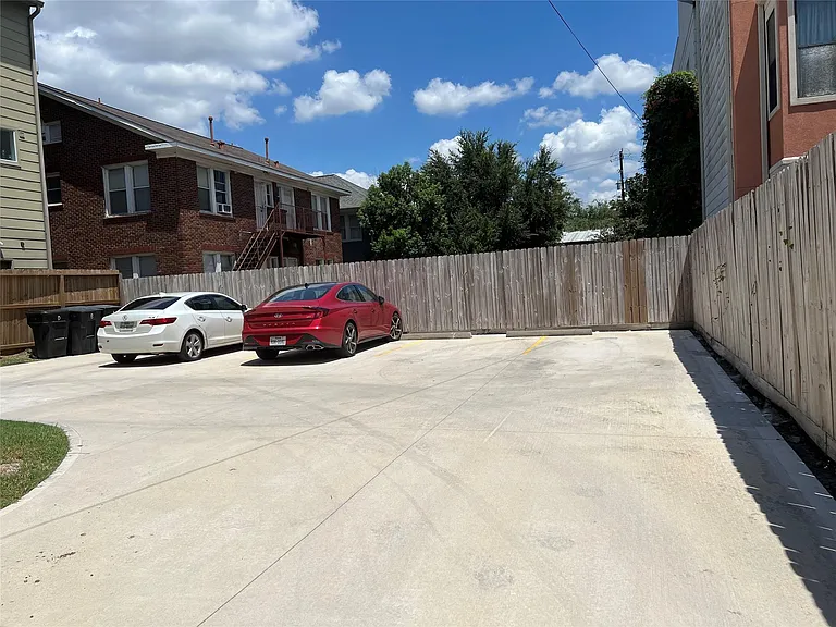 1505 Rosewood St #D — Photo 12
