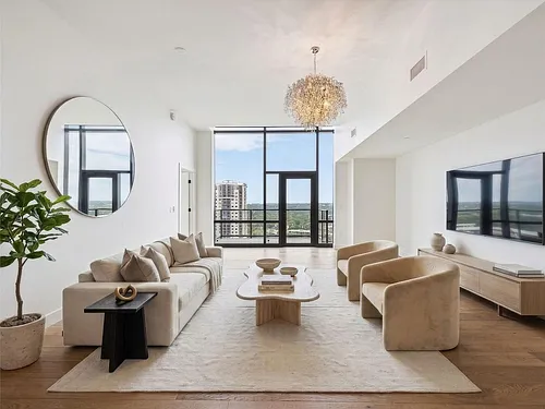 70 Rainey St #2201 Photo 1