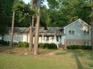 135 Hunters Pointe Dr, Athens, GA 30606