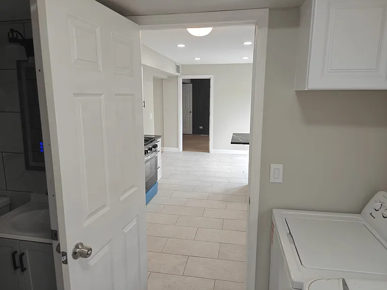 2208 Kensington Dr — Photo 6