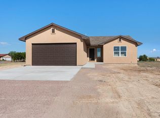 747 N Ravencliff Dr, Pueblo West, CO 81007