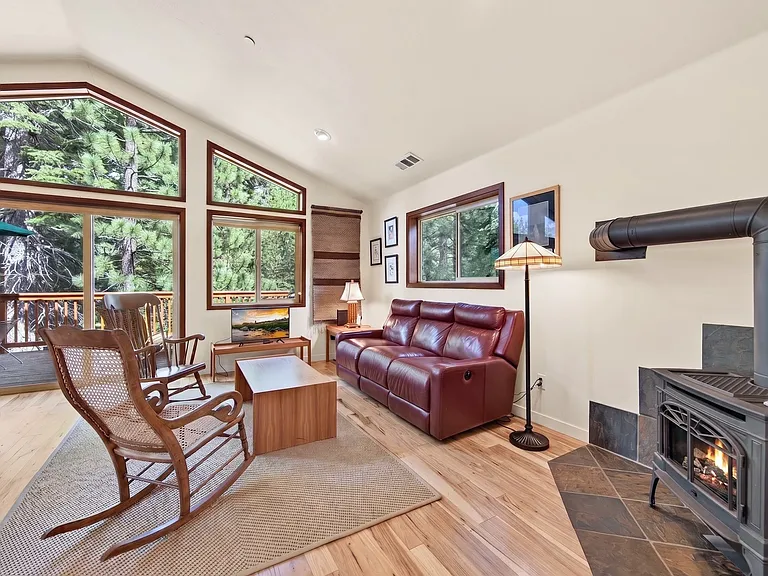 13412 Solvang Way — Photo 7