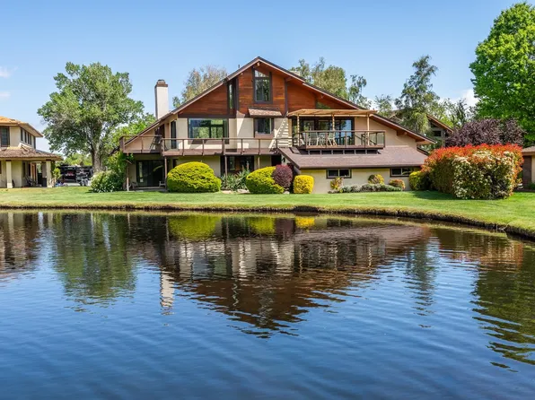 132 Desiderata Ln, Bishop, CA 93514