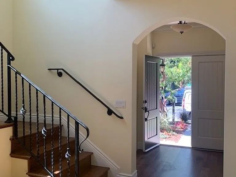 925 Roble Ave — Photo 14