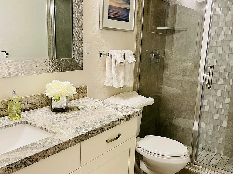 1530 Empire Ave #117 — Photo 10