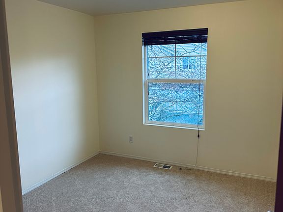 5th image of 9725 27th Dr SE
