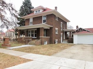 463 Marion Ave, Aurora, IL 60505