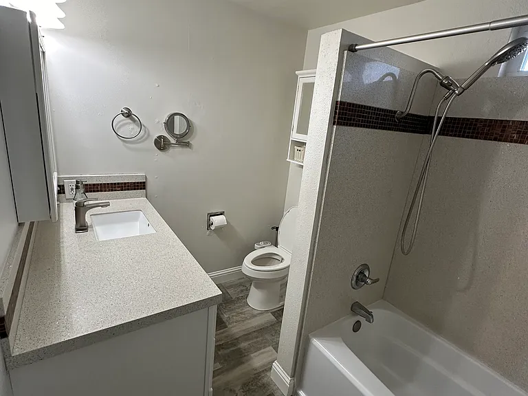 1274 N Cedar St #A — Photo 5