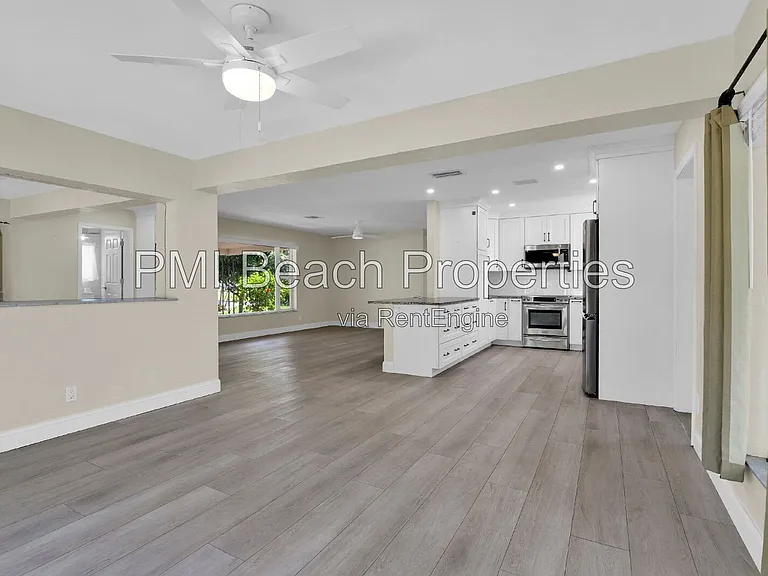 350 NE 29th St — Photo 10