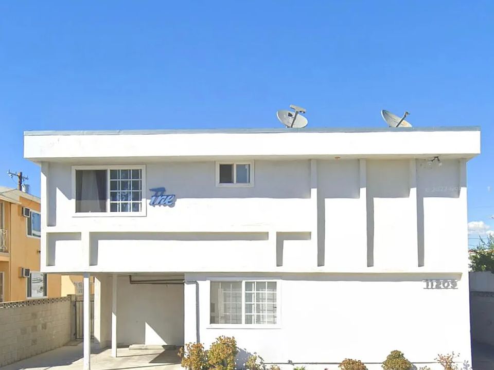 1st image of 11209 Emelita St APT 3