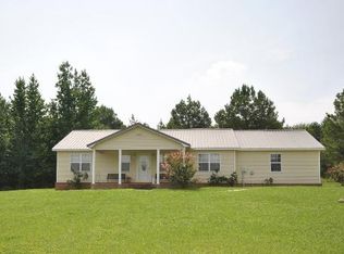 397 Wallace Dr, Hartselle, AL 35640