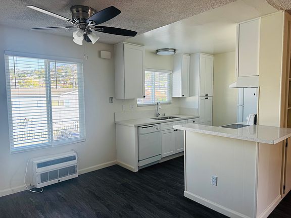 4th image of 4311 Parks Ave #12