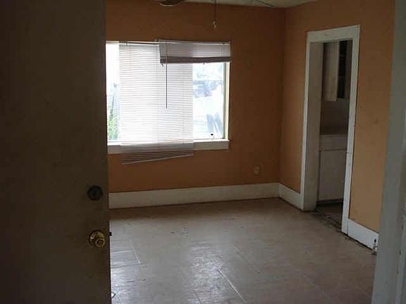5th image of 5320 Fletcher Ave