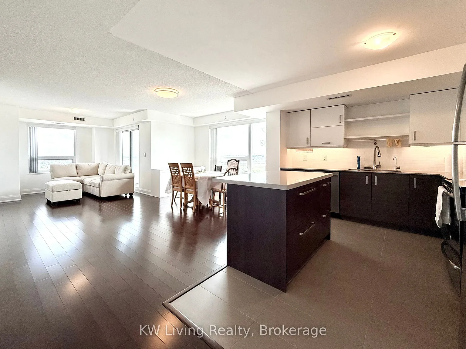 8200 Birchmount Rd — Photo 3