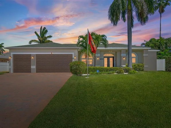 373 4th Ave N, Tierra Verde, FL 33715