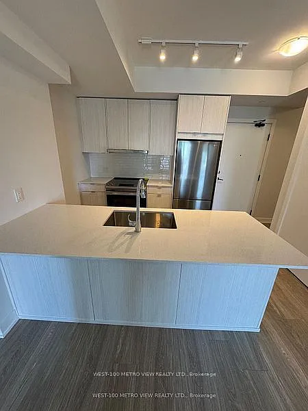 1 bed, $2,400 — Photo 3
