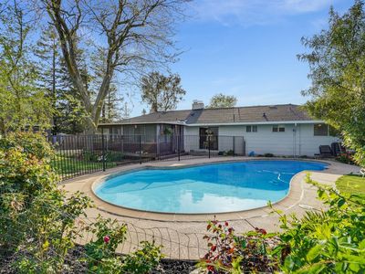 3130 Point Pleasant Rd, Elk Grove, CA, 95757