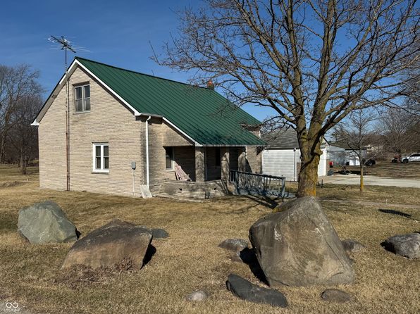 1976 W County Road 300 N, New Castle, IN 47362