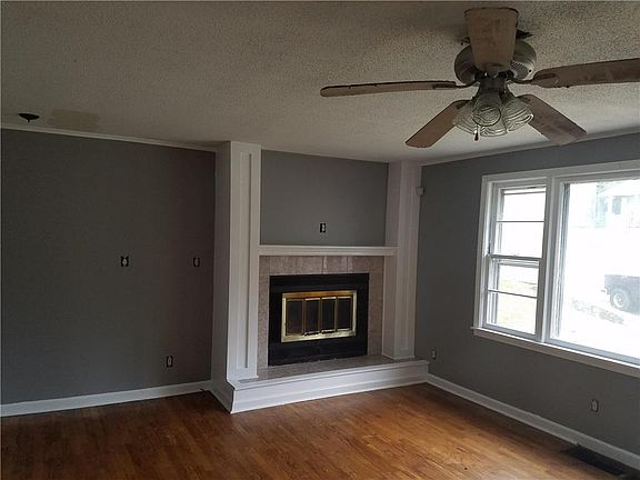 2nd image of 6046 Edith Ave