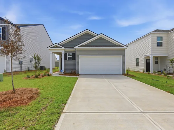 529 Still Heights Ln, Moncks Corner, SC 29461