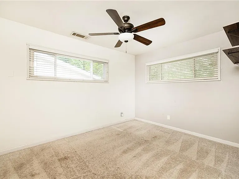 3071 Francine Dr — Photo 9