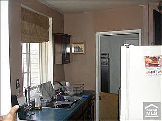 5th image of 2724 Ballard St