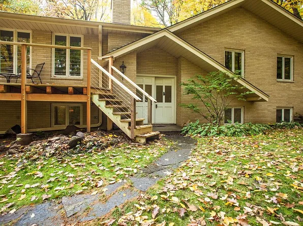 800 Cty Hwy, Slinger, WI 53086