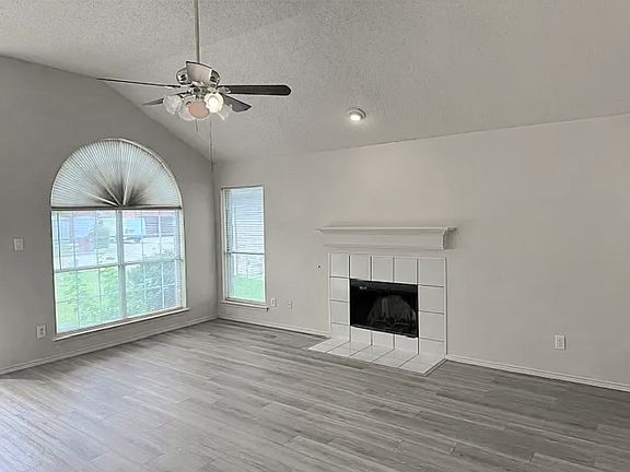 2nd image of 2110 Bayview Dr