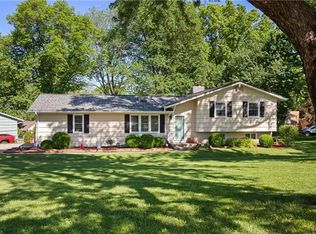 403 Monterey Ave, Liberty, MO 64068