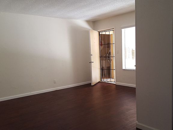 4th image of 1663 Diamond St APT 3