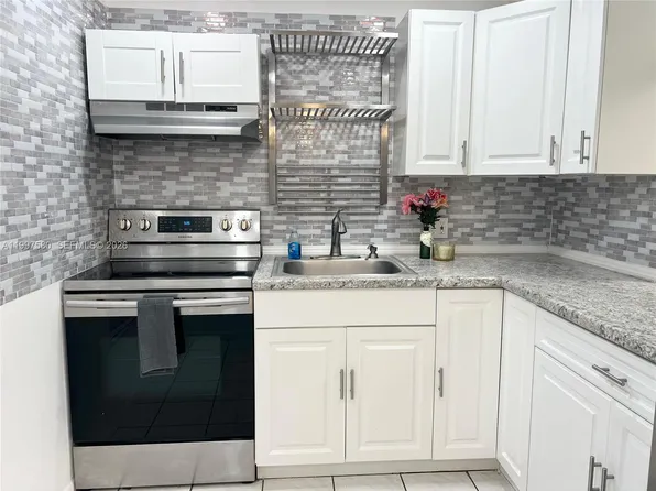 6150 NW 62nd St APT 106, Fort Lauderdale, FL 33319