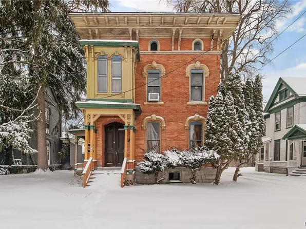 76 E Genesee St, Auburn, NY 13021