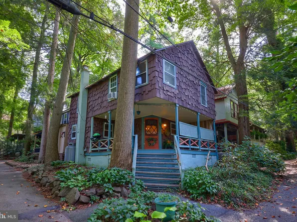 301 7th St, Mount Gretna, PA 17064
